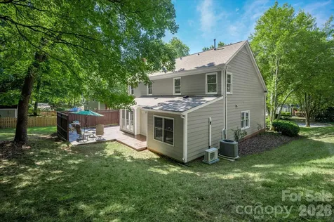 9801 Deer Spring Lane Charlotte NC 28210