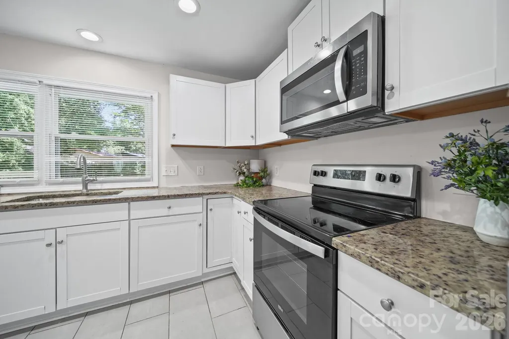 4316 Mckinley Drive Charlotte NC 28208
