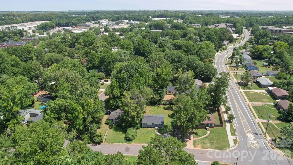4316 Mckinley Drive Charlotte NC 28208