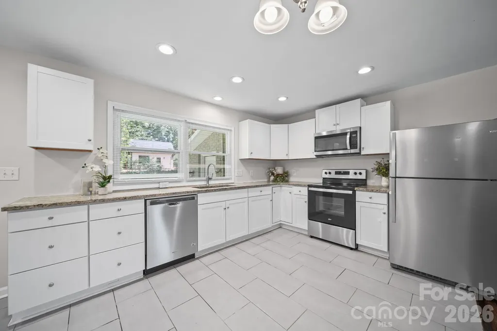 4316 Mckinley Drive Charlotte NC 28208