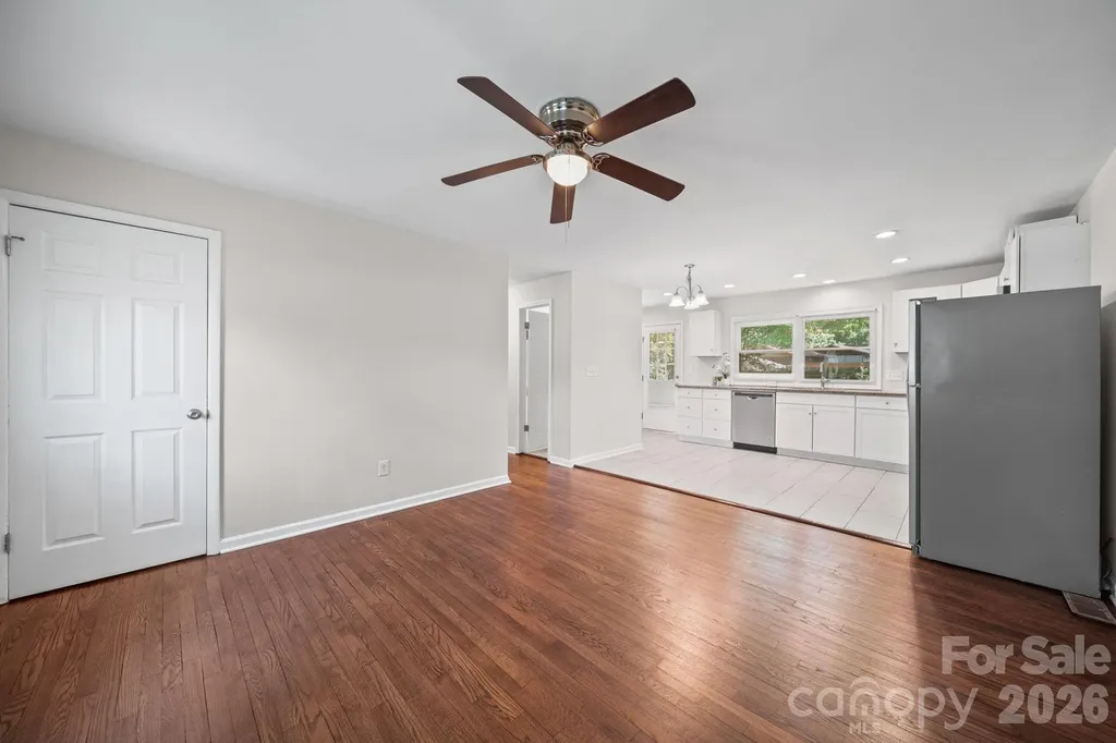 4316 Mckinley Drive Charlotte NC 28208