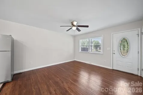 4316 Mckinley Drive Charlotte NC 28208