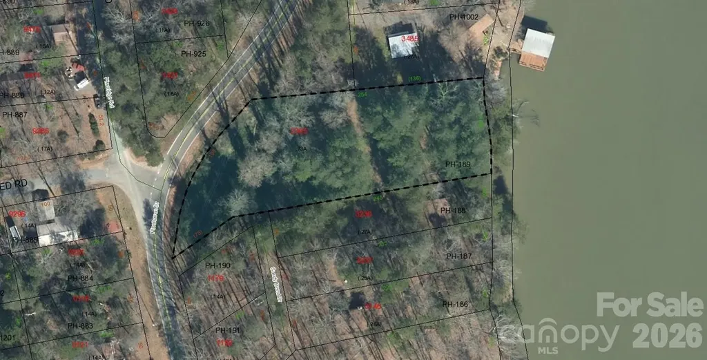 000 Pinehaven Drive New London NC 28127
