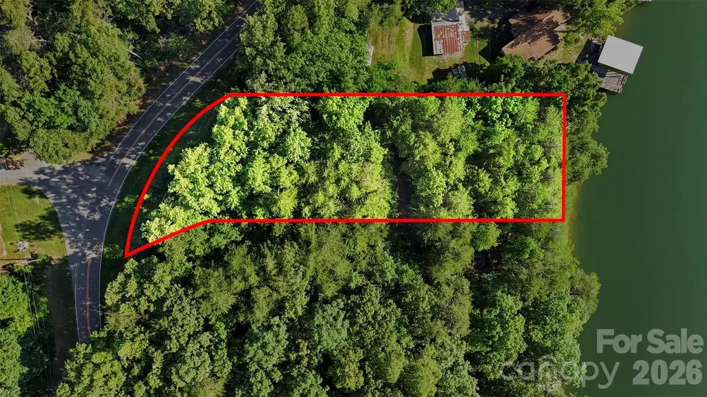 000 Pinehaven Drive New London NC 28127
