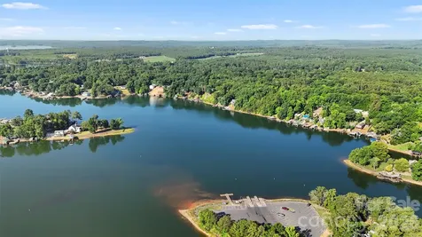 000 Pinehaven Drive New London NC 28127