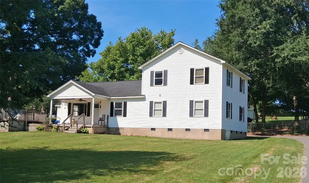 1261 Davis Road Lincolnton NC 28092