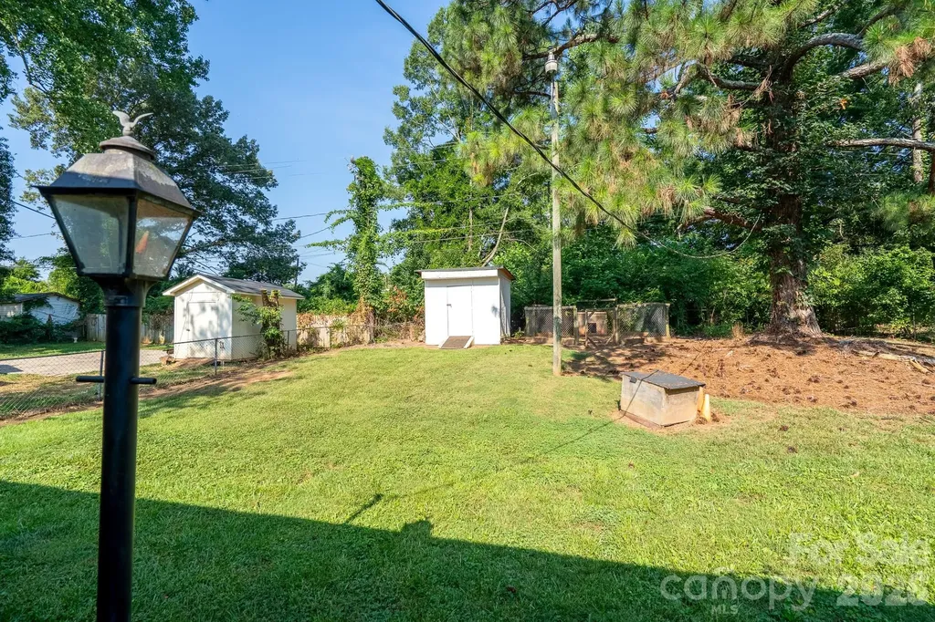 755 Edgerton Drive Charlotte NC 28213
