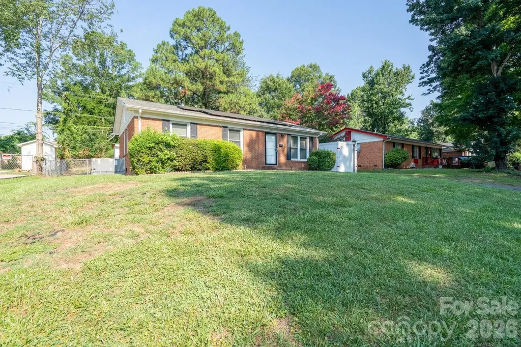 755 Edgerton Drive Charlotte NC 28213