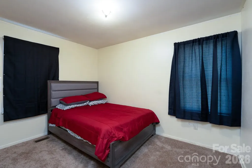 755 Edgerton Drive Charlotte NC 28213