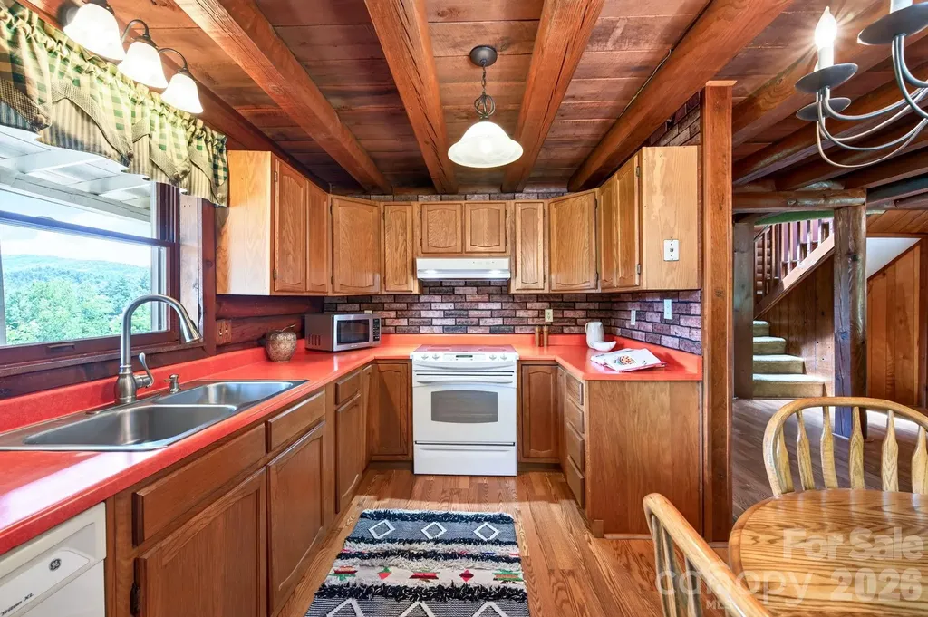82 Sharon Road Fairview NC 28730