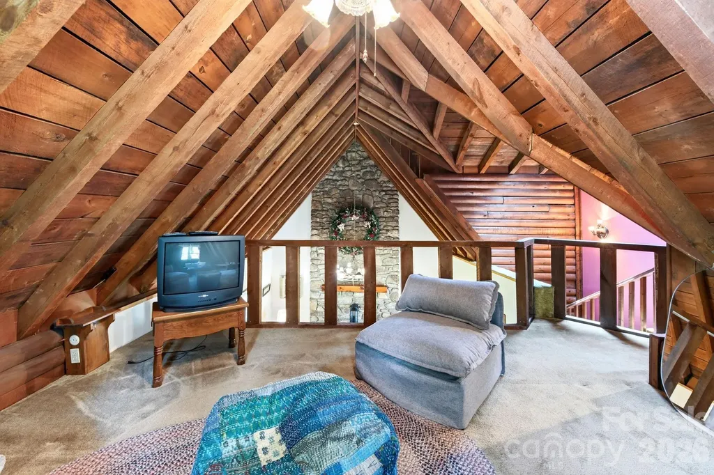 82 Sharon Road Fairview NC 28730