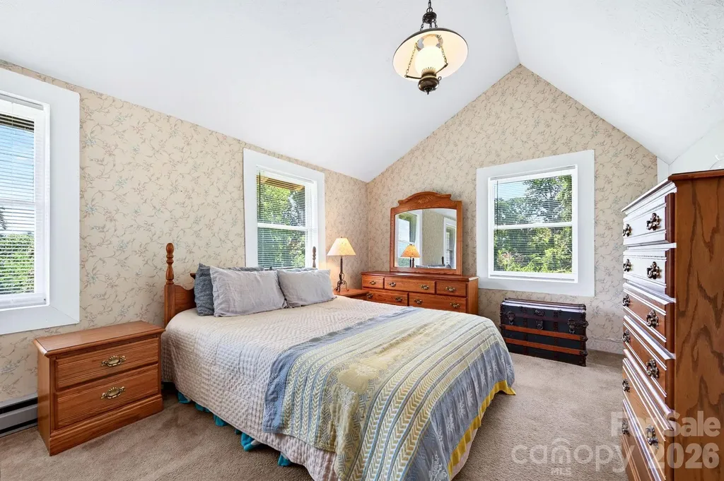 82 Sharon Road Fairview NC 28730