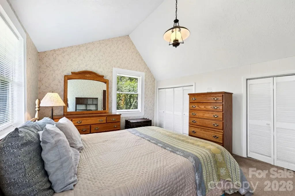 82 Sharon Road Fairview NC 28730