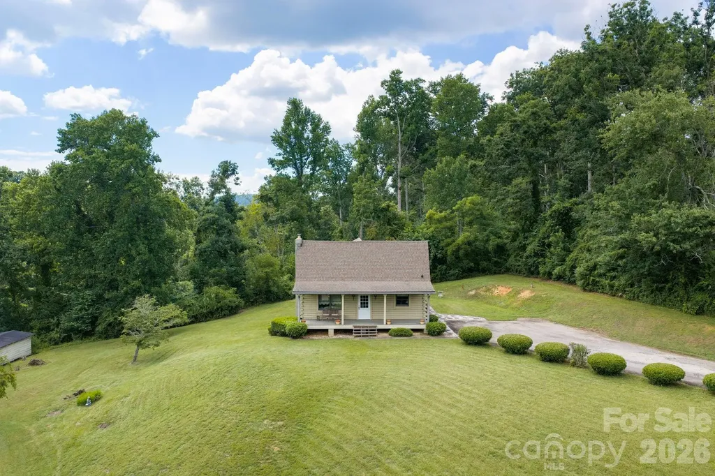 82 Sharon Road Fairview NC 28730