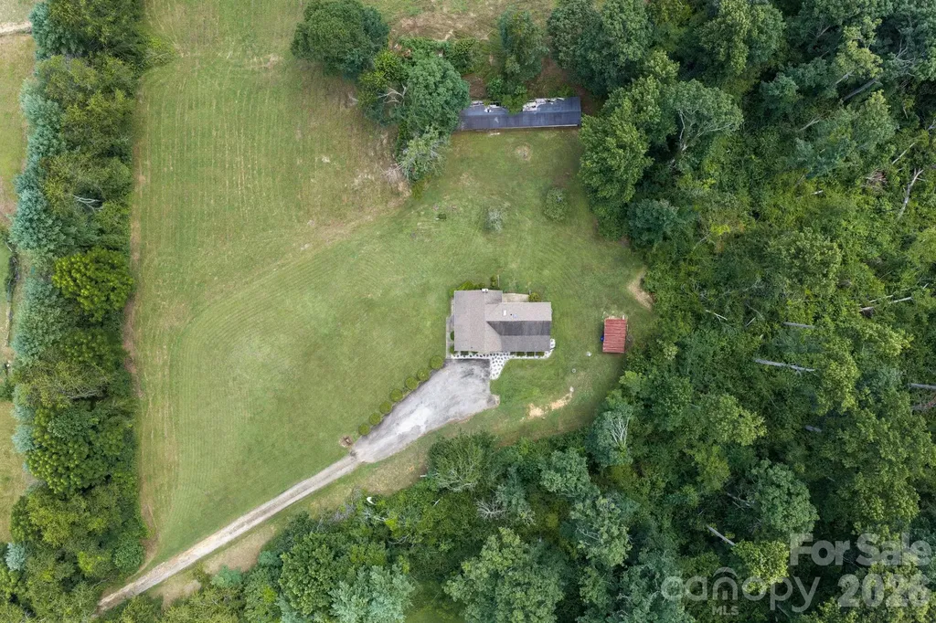 82 Sharon Road Fairview NC 28730