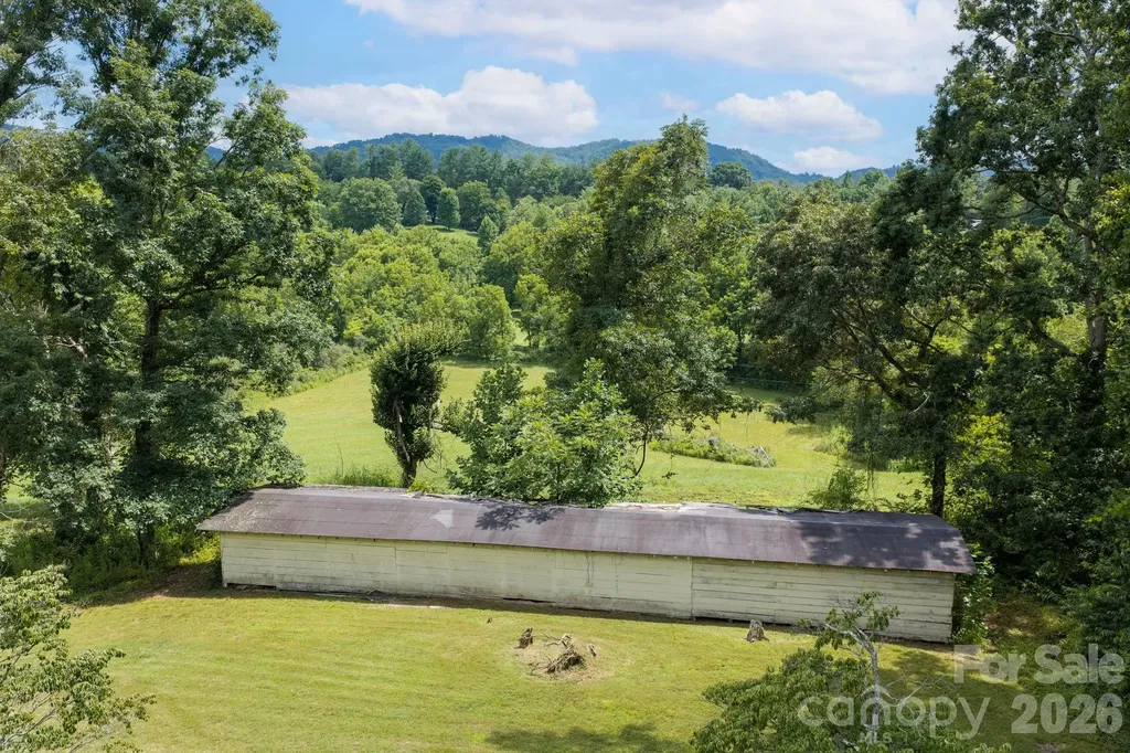 82 Sharon Road Fairview NC 28730