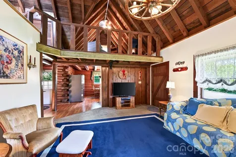 82 Sharon Road Fairview NC 28730