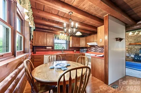 82 Sharon Road Fairview NC 28730