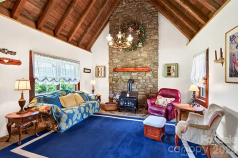 82 Sharon Road Fairview NC 28730