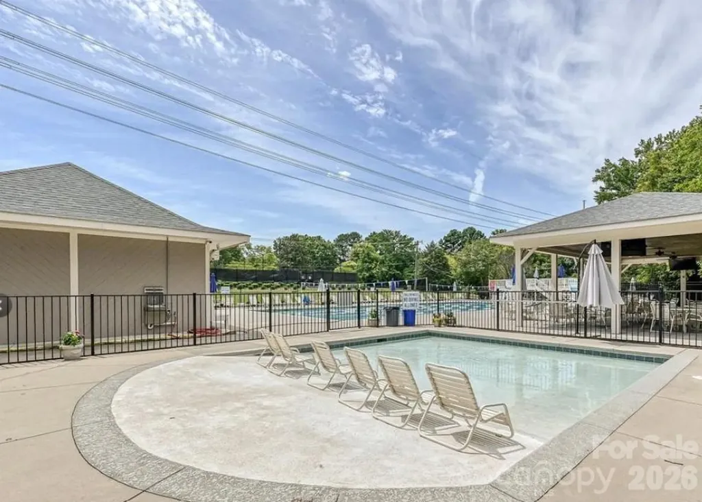 4809 Walden Court Charlotte NC 28210