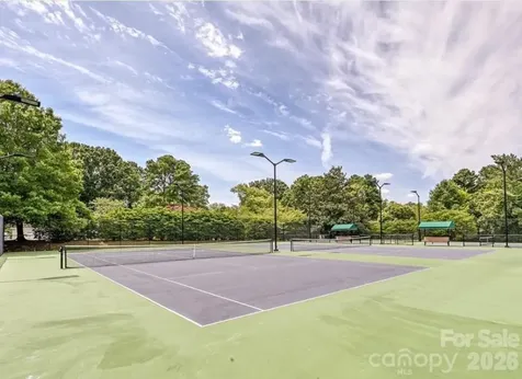 4809 Walden Court Charlotte NC 28210