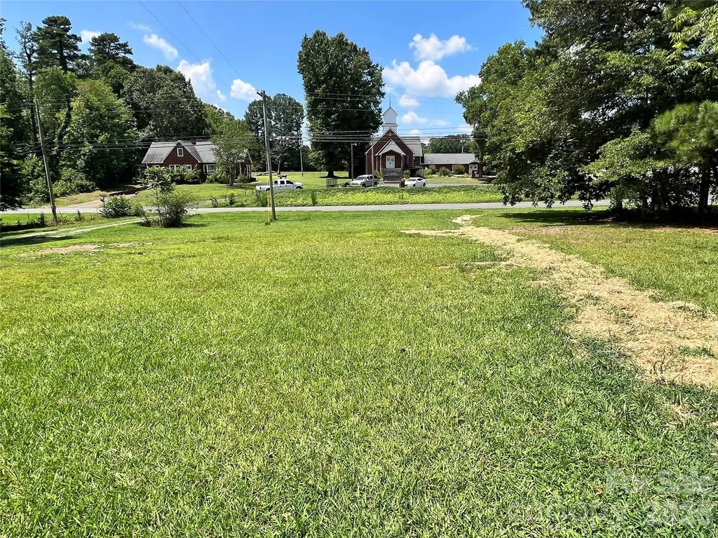 24520 Ridgecrest Road Locust NC 28097