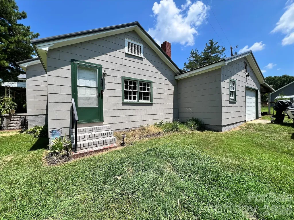 24520 Ridgecrest Road Locust NC 28097