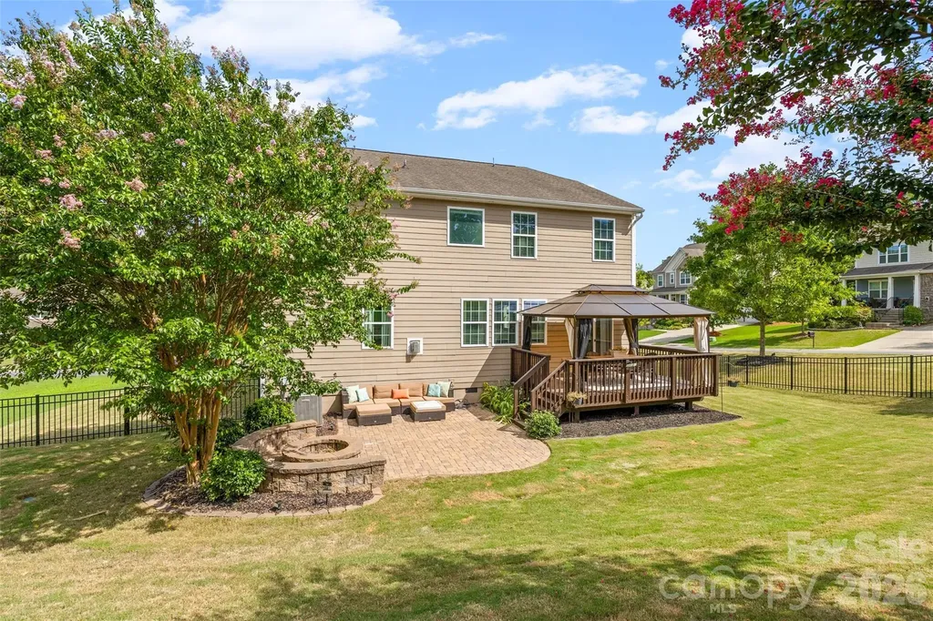 13403 Highflyer Woods Lane Charlotte NC 28278