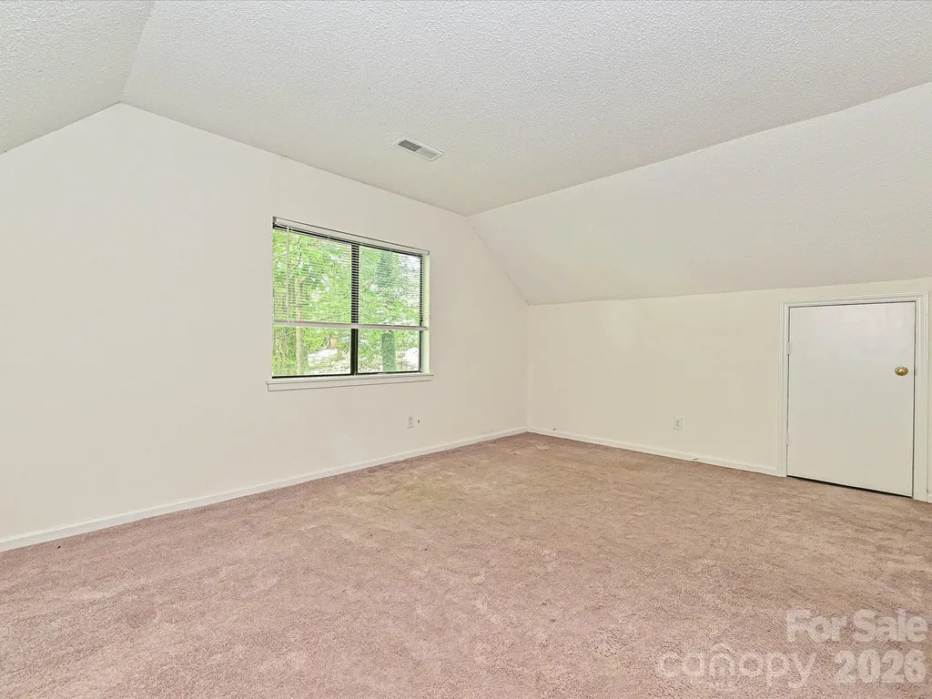 8401 Barncliff Road Charlotte NC 28227