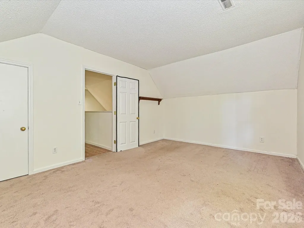8401 Barncliff Road Charlotte NC 28227