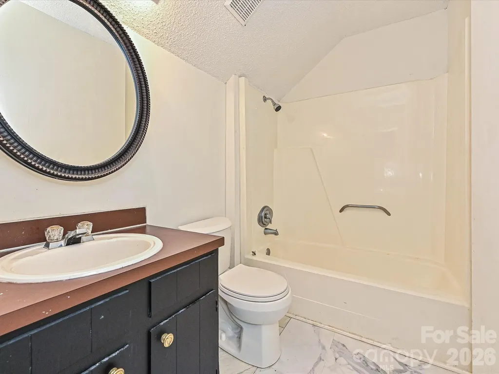 8401 Barncliff Road Charlotte NC 28227