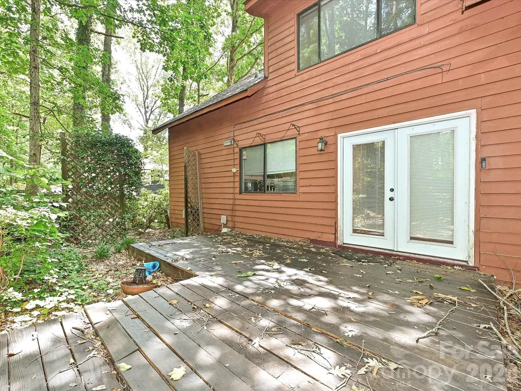 8401 Barncliff Road Charlotte NC 28227
