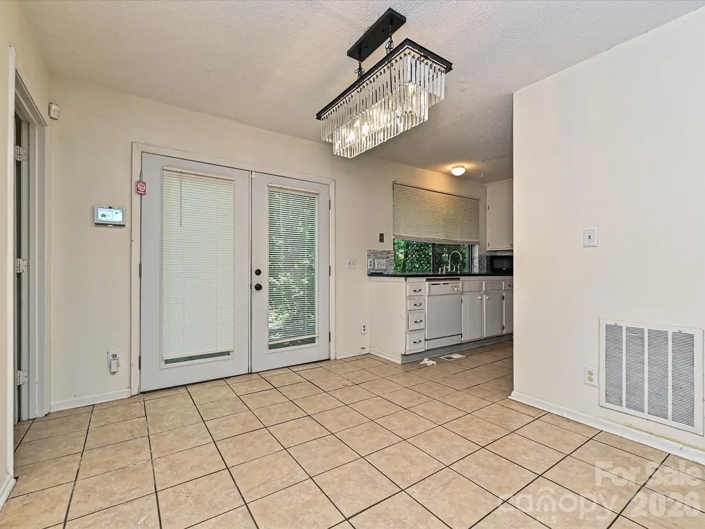 8401 Barncliff Road Charlotte NC 28227