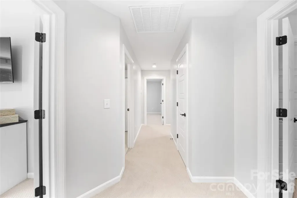 5005 Painswick Place Charlotte NC 28215