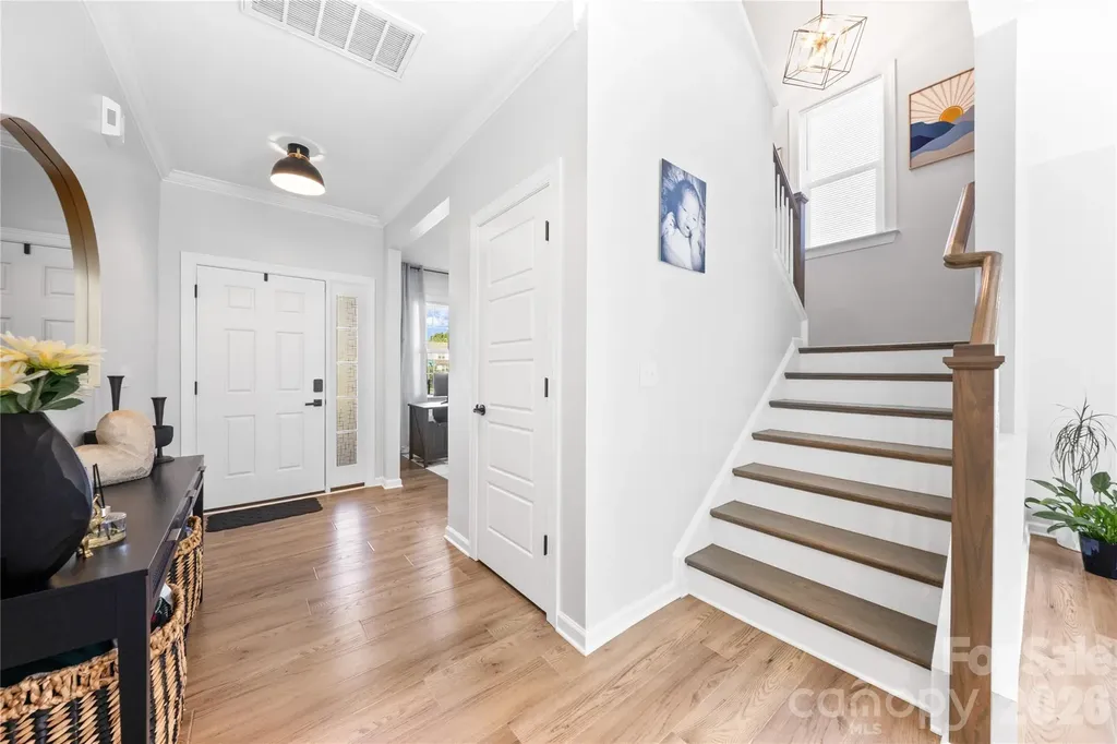 5005 Painswick Place Charlotte NC 28215