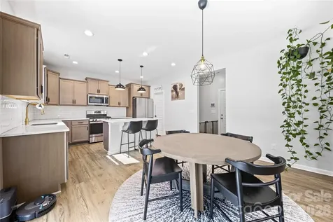 5005 Painswick Place Charlotte NC 28215