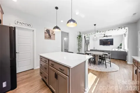 5005 Painswick Place Charlotte NC 28215