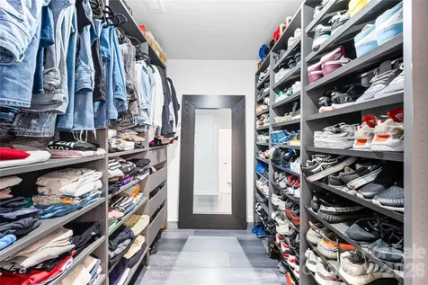 5005 Painswick Place Charlotte NC 28215