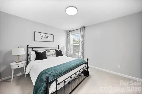 5005 Painswick Place Charlotte NC 28215