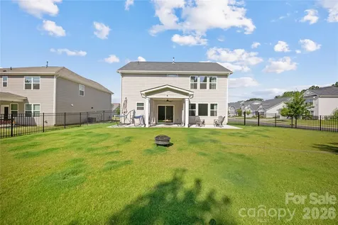 5005 Painswick Place Charlotte NC 28215