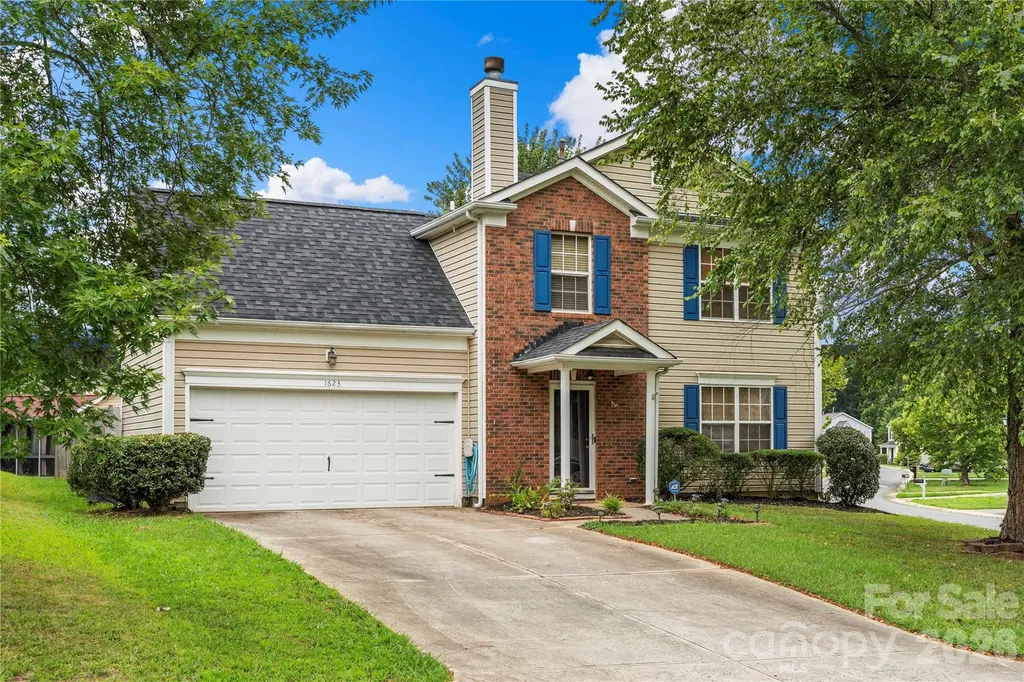 1623 Elk Creek Court Charlotte NC 28214