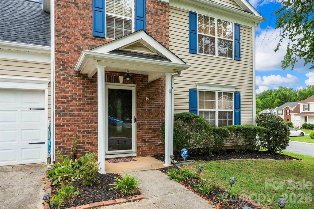 1623 Elk Creek Court Charlotte NC 28214
