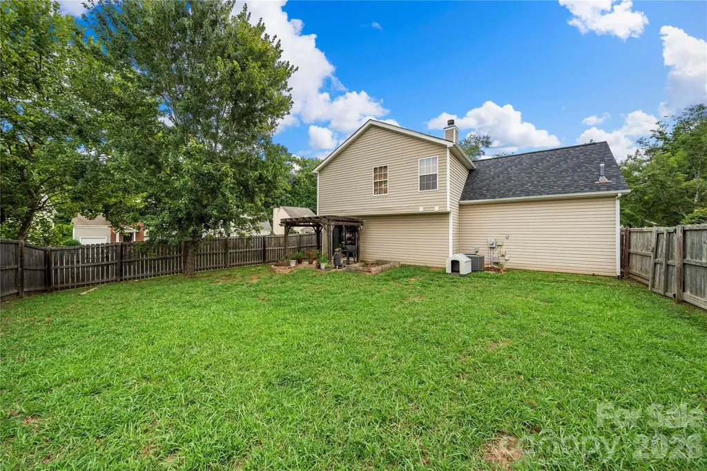 1623 Elk Creek Court Charlotte NC 28214