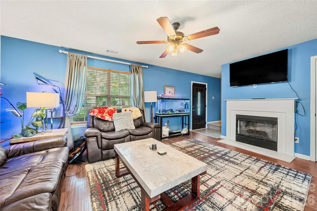 1623 Elk Creek Court Charlotte NC 28214