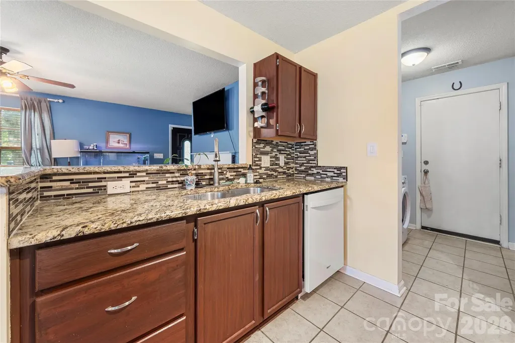 1623 Elk Creek Court Charlotte NC 28214