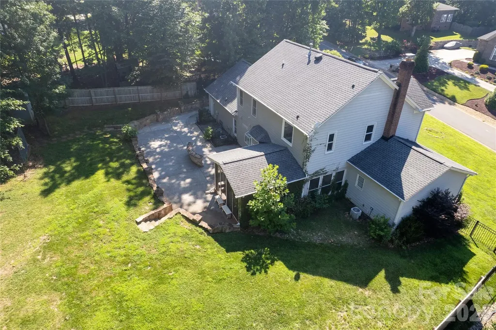 5010 Ardenwoods Drive Charlotte NC 28215