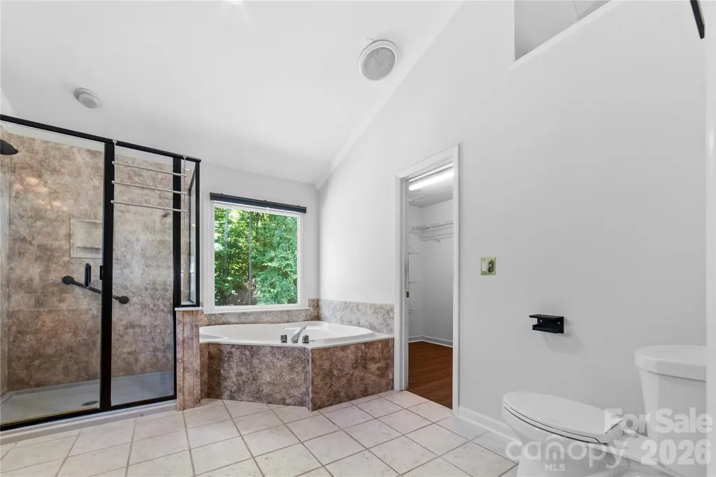 5010 Ardenwoods Drive Charlotte NC 28215