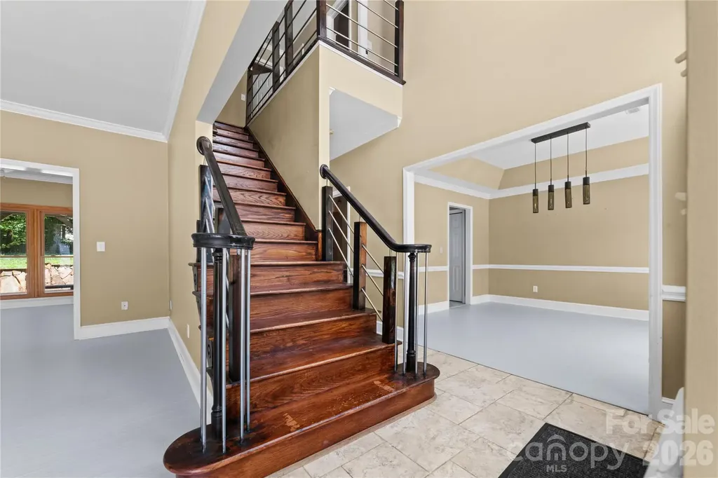 5010 Ardenwoods Drive Charlotte NC 28215