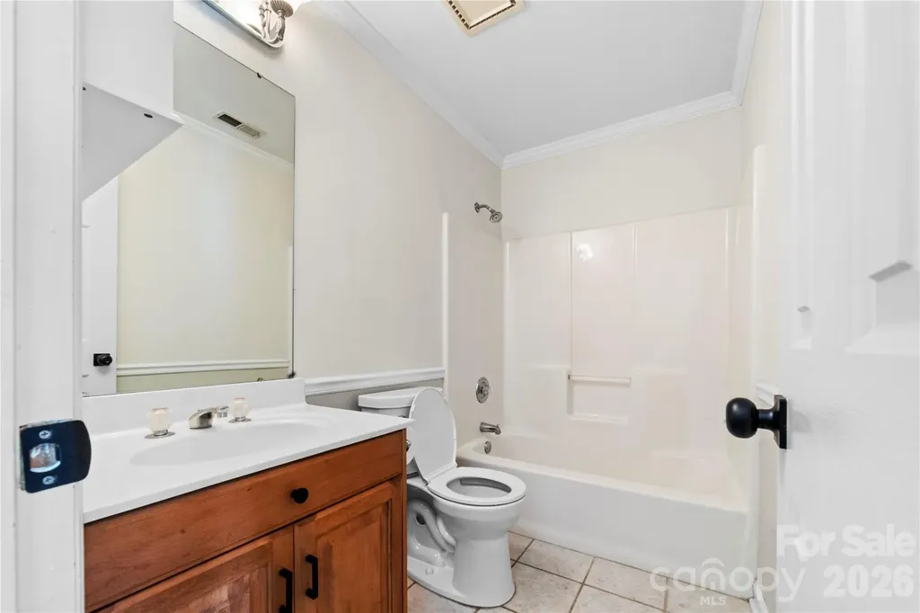 5010 Ardenwoods Drive Charlotte NC 28215