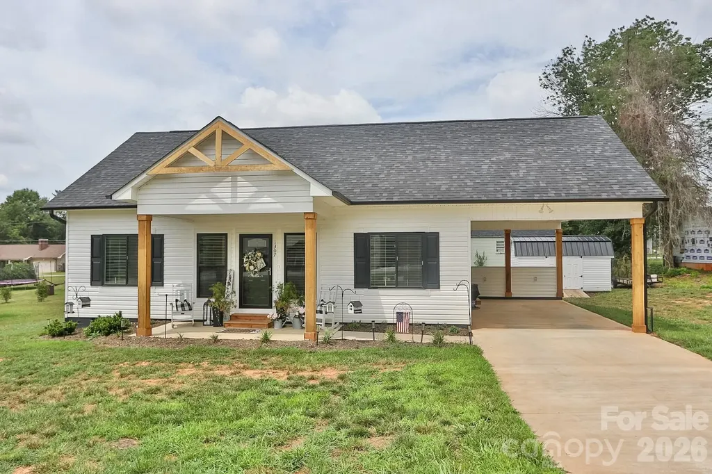 1307 Unifi Industrial Drive Yadkinville NC 27055